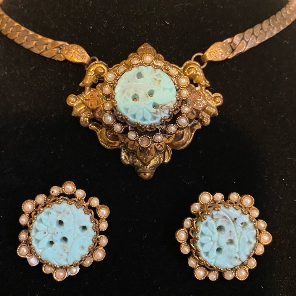 Unsigned Miriam Haskell necklace & Earrings set